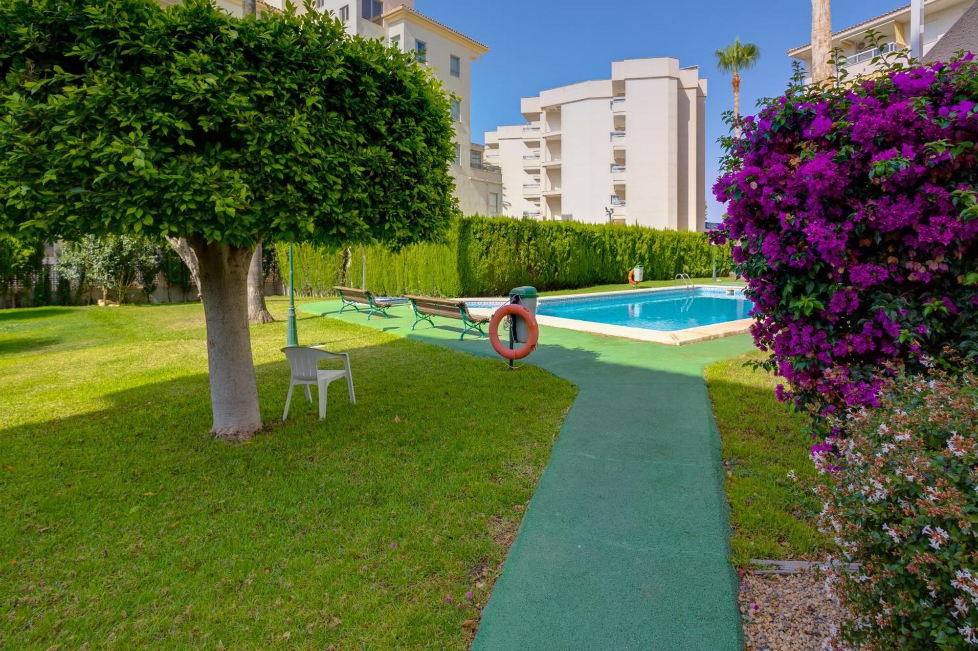 Apartamentos Oasis El Albir Luaran gambar