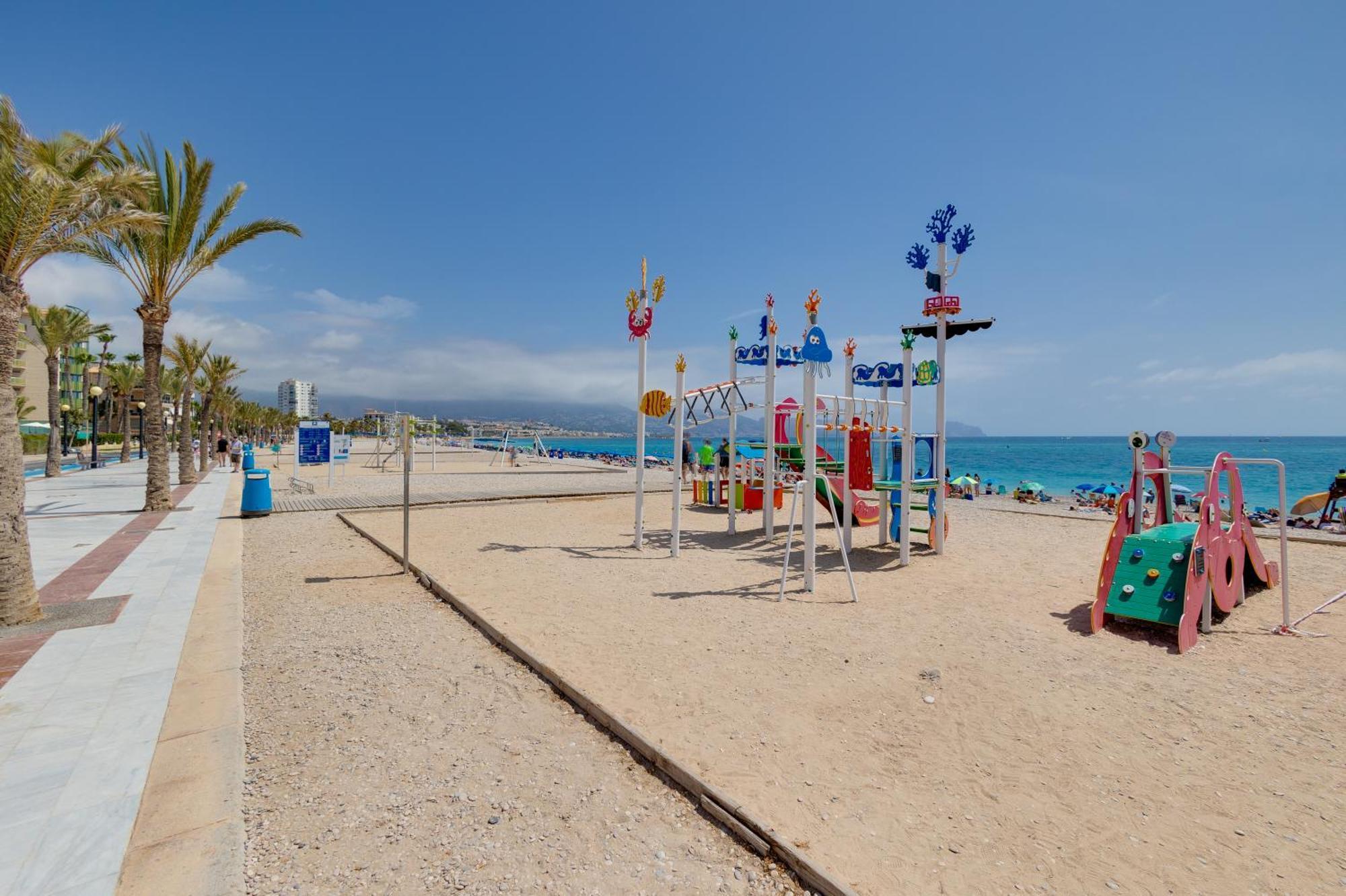 Apartamentos Oasis El Albir Luaran gambar