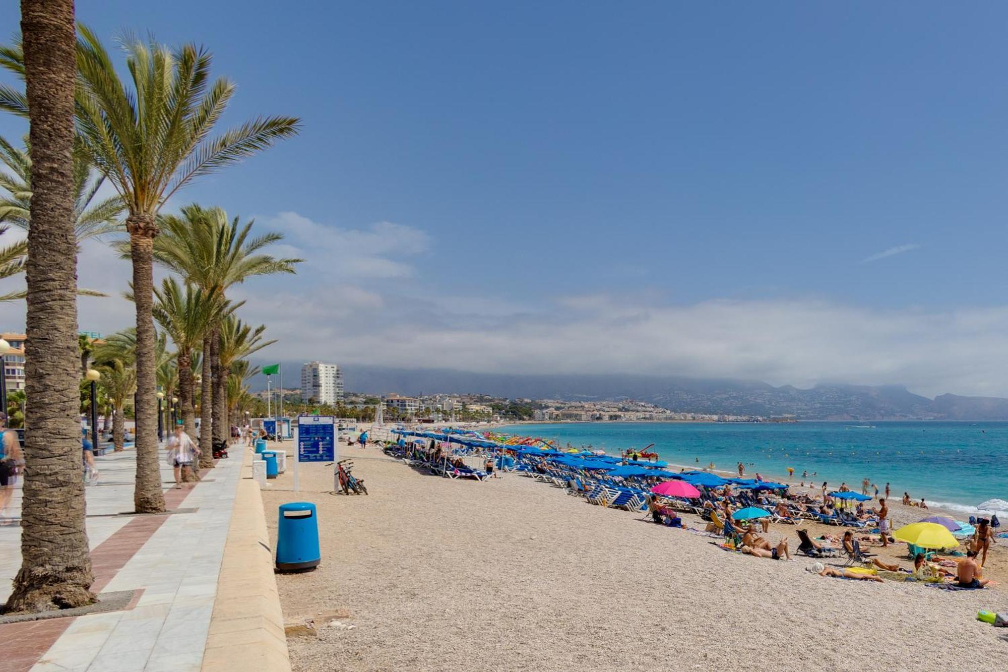 Apartamentos Oasis El Albir Luaran gambar